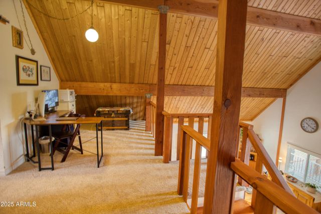 1912 Little Doe Trail, Overgaard, AZ 85933