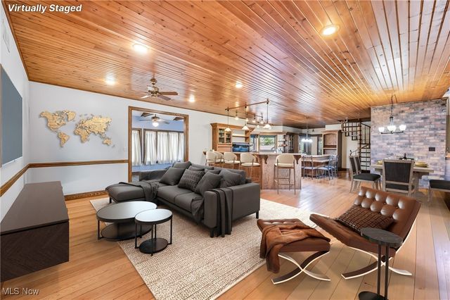 4114 S Raccoon Road, Canfield, OH 44406