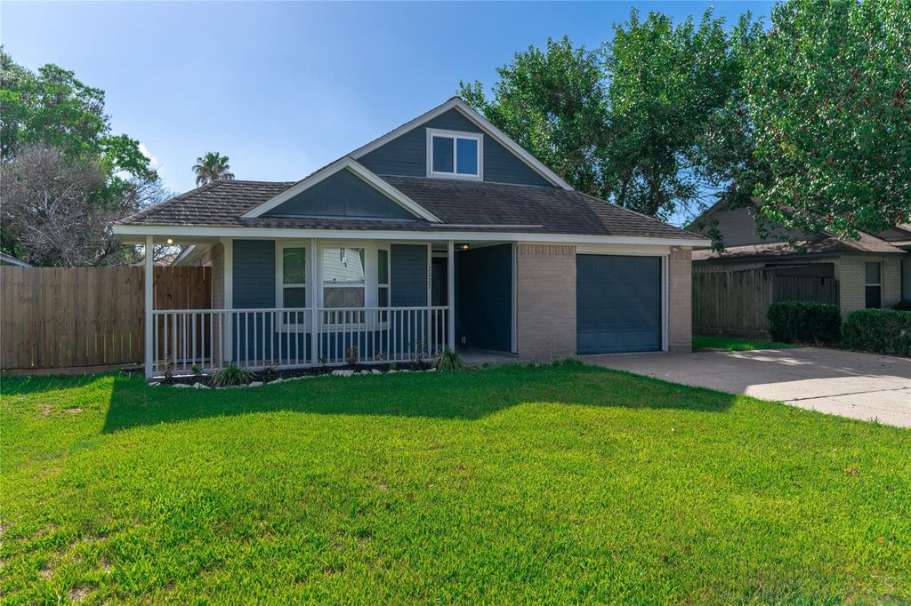 2027 Alabama Street, Pasadena, TX 77503