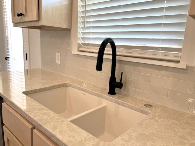 3125 Gunnison River Drive, Yukon, OK 73099