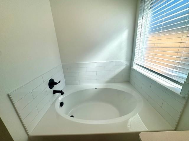 3125 Gunnison River Drive, Yukon, OK 73099