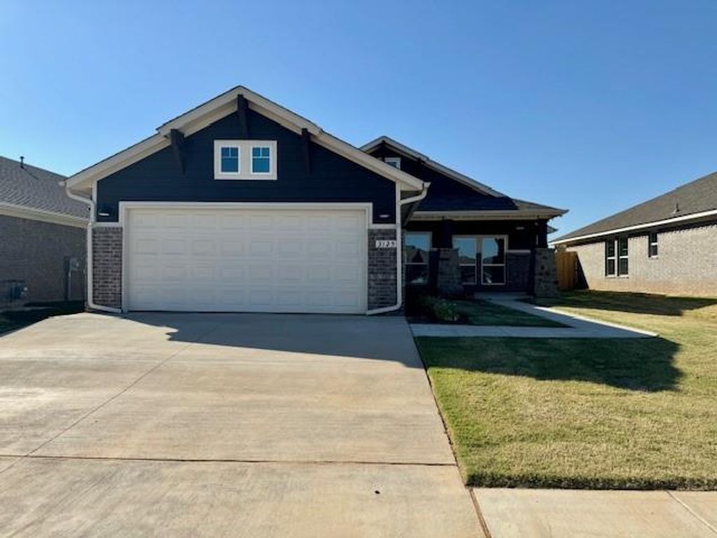 3125 Gunnison River Drive, Yukon, OK 73099