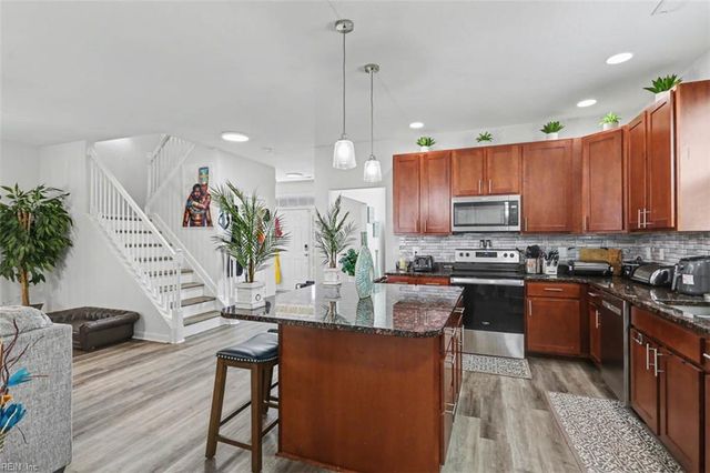 326 Sedium LN, Portsmouth, VA 23701