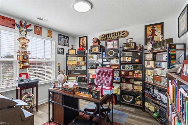 326 Sedium LN, Portsmouth, VA 23701