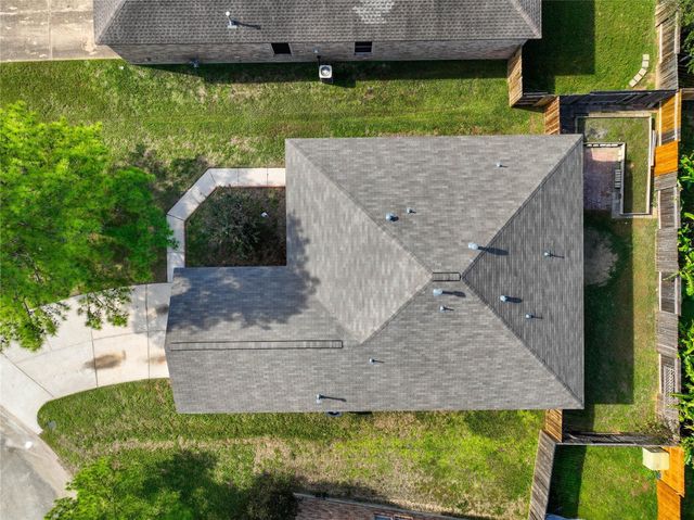 8810 Willow Spur Drive, Tomball, TX 77375