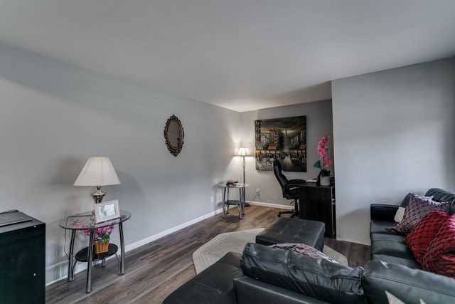 1025 GREENDALE COURT, Menasha, WI 54952