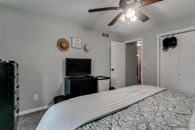 1025 GREENDALE COURT, Menasha, WI 54952