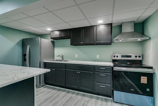 1025 GREENDALE COURT, Menasha, WI 54952