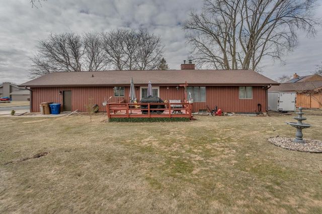 1025 GREENDALE COURT, Menasha, WI 54952