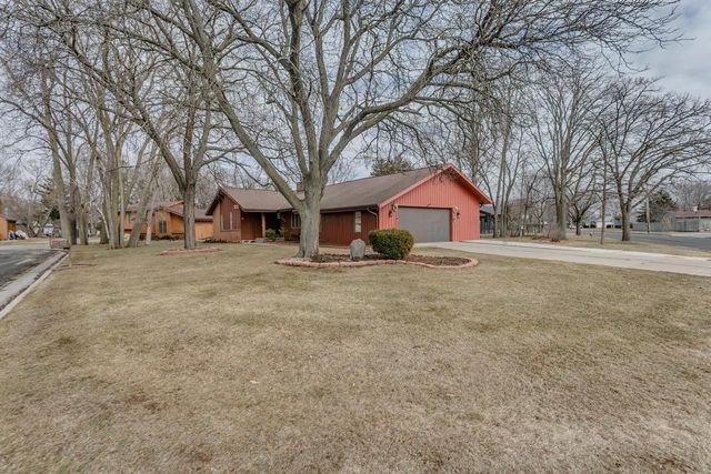 1025 GREENDALE COURT, Menasha, WI 54952