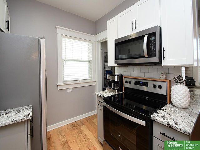 2211 Hanscom Boulevard, Omaha, NE 68105