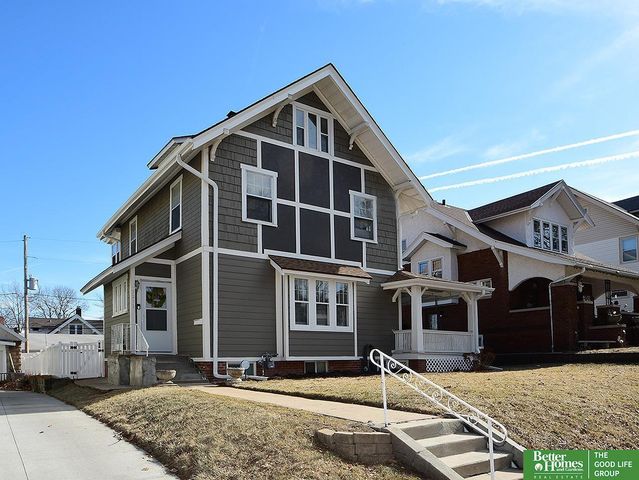 2211 Hanscom Boulevard, Omaha, NE 68105