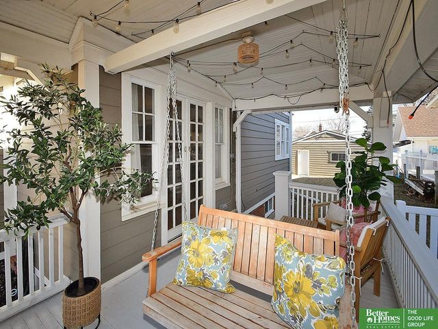 2211 Hanscom Boulevard, Omaha, NE 68105