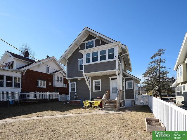 2211 Hanscom Boulevard, Omaha, NE 68105