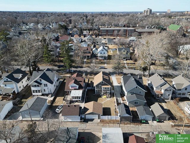 2211 Hanscom Boulevard, Omaha, NE 68105