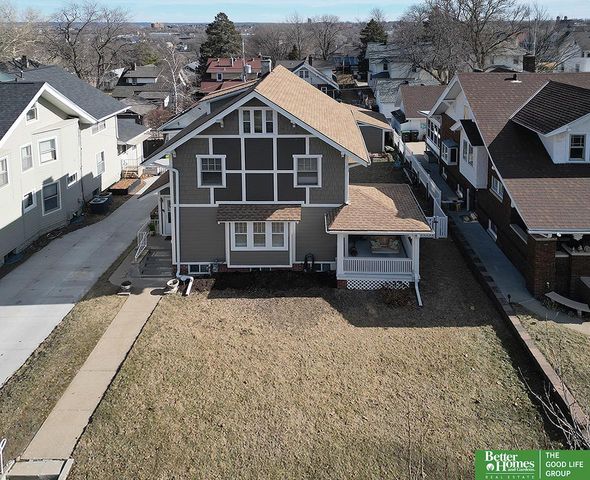2211 Hanscom Boulevard, Omaha, NE 68105