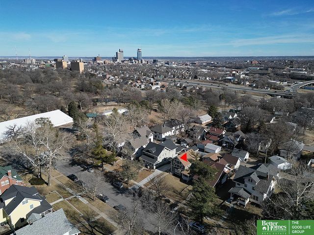 2211 Hanscom Boulevard, Omaha, NE 68105