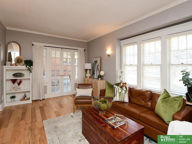 2211 Hanscom Boulevard, Omaha, NE 68105