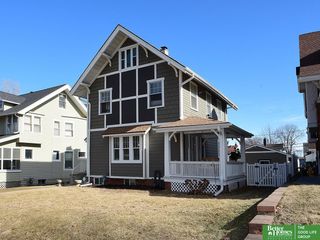 2211 Hanscom Boulevard, Omaha, NE 68105