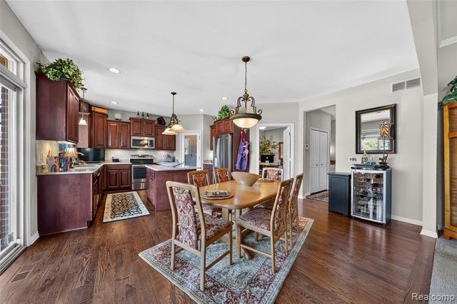17785 Goldeneye Drive, Clinton Township, MI 48038
