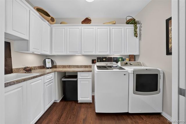 17785 Goldeneye Drive, Clinton Township, MI 48038