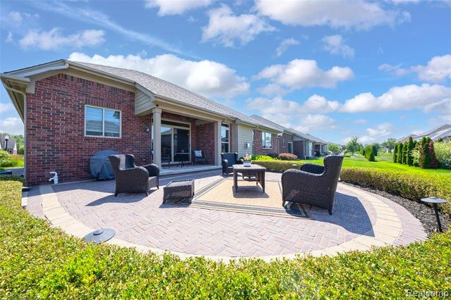 17785 Goldeneye Drive, Clinton Township, MI 48038