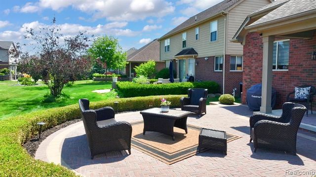 17785 Goldeneye Drive, Clinton Township, MI 48038