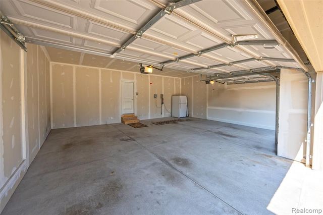 17785 Goldeneye Drive, Clinton Township, MI 48038