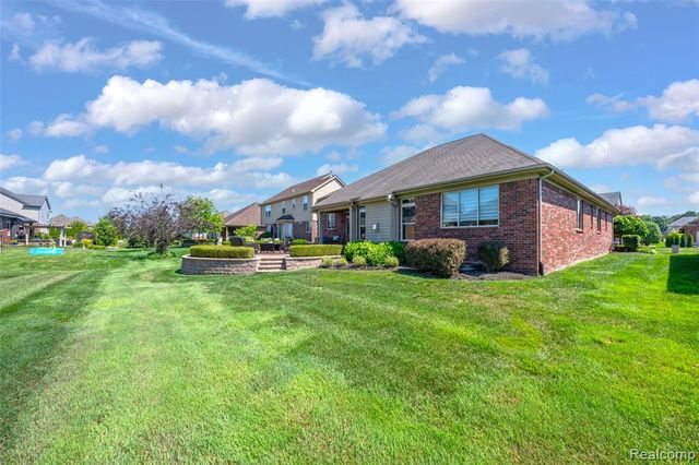 17785 Goldeneye Drive, Clinton Township, MI 48038