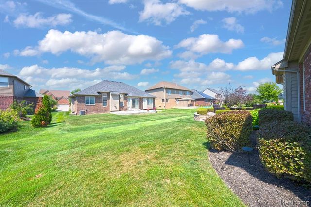17785 Goldeneye Drive, Clinton Township, MI 48038