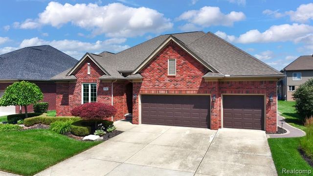 17785 Goldeneye Drive, Clinton Township, MI 48038