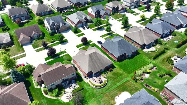 17785 Goldeneye Drive, Clinton Township, MI 48038
