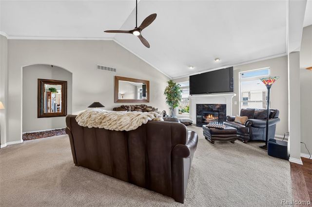 17785 Goldeneye Drive, Clinton Township, MI 48038