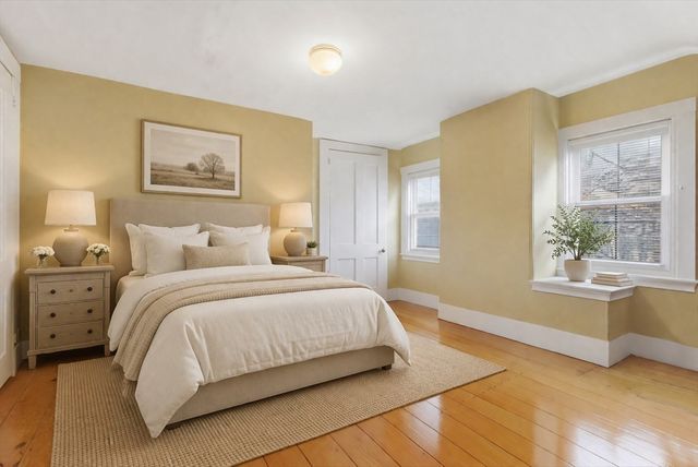 11 Pearl St, Quincy, MA 02169