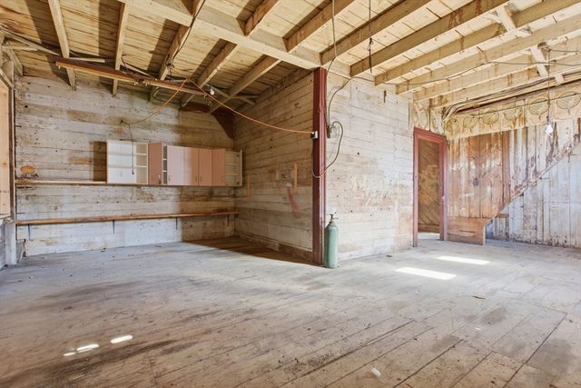 11 Pearl St, Quincy, MA 02169