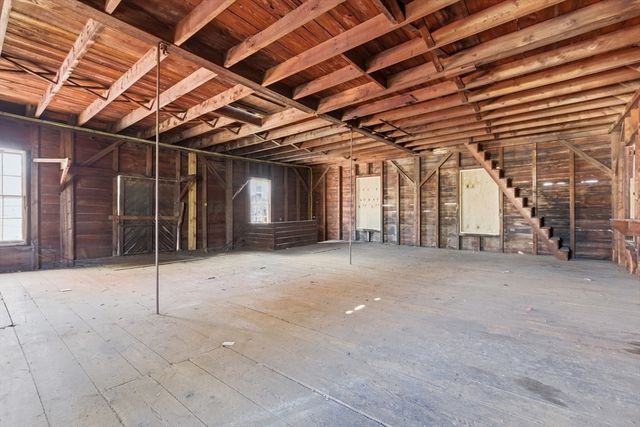 11 Pearl St, Quincy, MA 02169