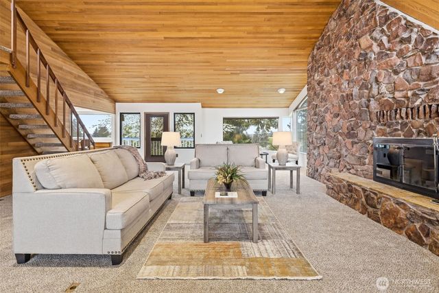 1339 Coral Drive, Fircrest, WA 98466