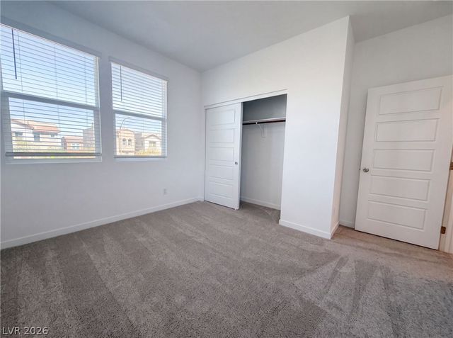305 Crescent Glow Lane, Henderson, NV 89015