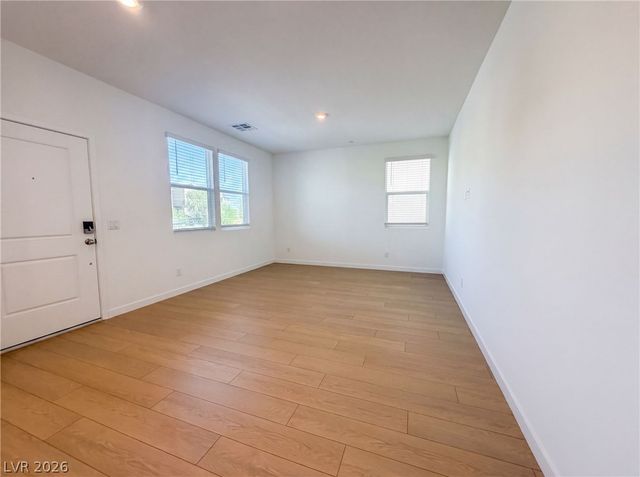 305 Crescent Glow Lane, Henderson, NV 89015
