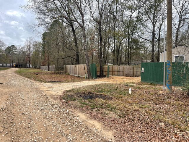 261 Hunters Glen, Livingston, TX 77351