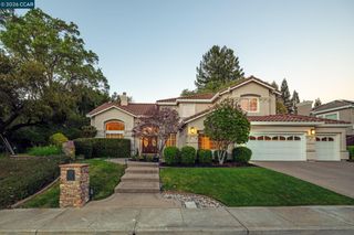 101 Victoria Pl, Danville, CA 94506