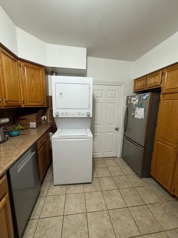 9230 Harding Avenue 2, Evanston, IL 60203