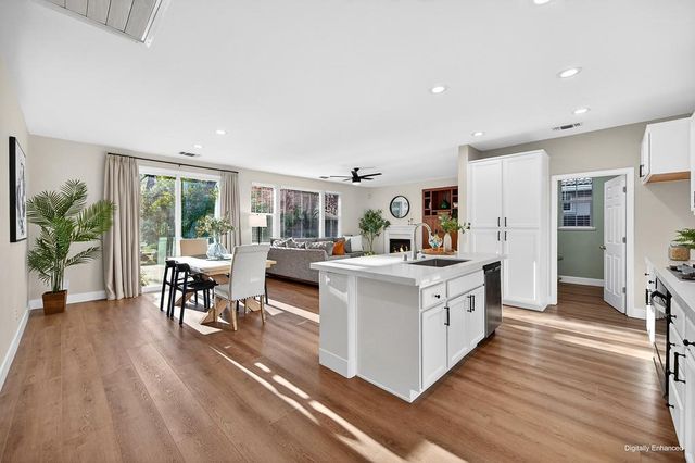 1214 Darling Way, Folsom, CA 95630