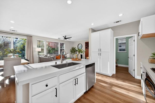 1214 Darling Way, Folsom, CA 95630