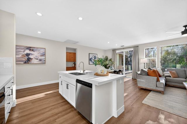 1214 Darling Way, Folsom, CA 95630