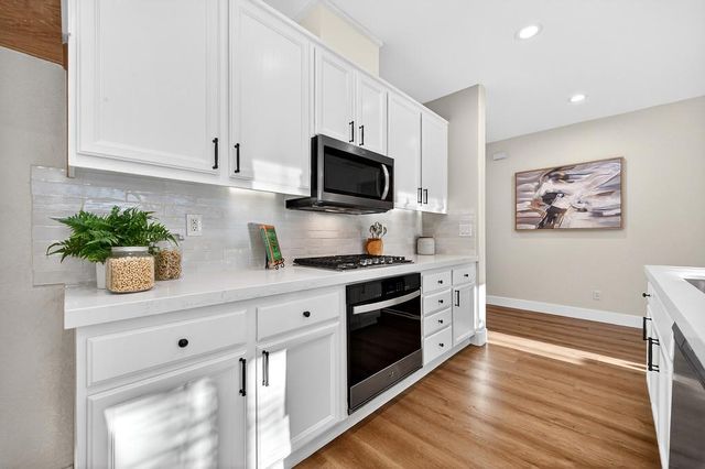 1214 Darling Way, Folsom, CA 95630