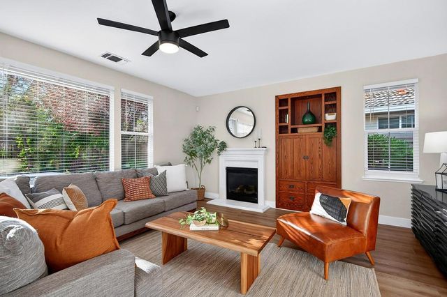 1214 Darling Way, Folsom, CA 95630