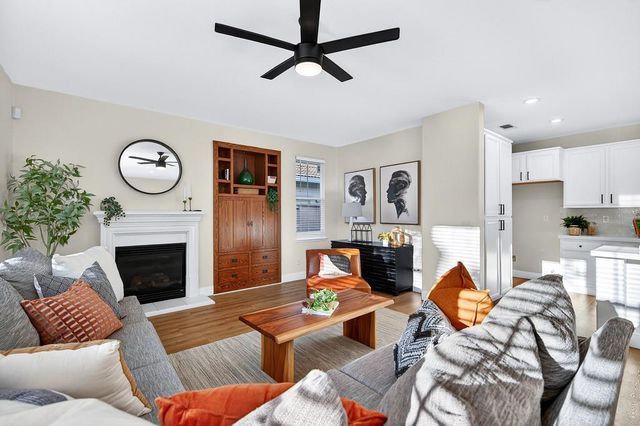 1214 Darling Way, Folsom, CA 95630