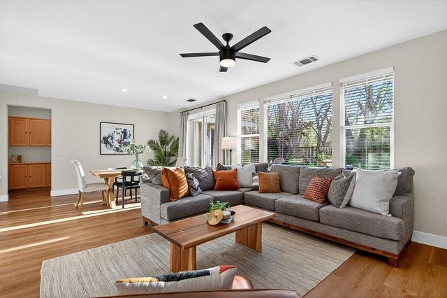 1214 Darling Way, Folsom, CA 95630