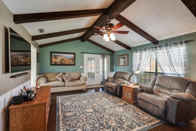 1608 YUCCA STREET, Iowa Park, TX 76367